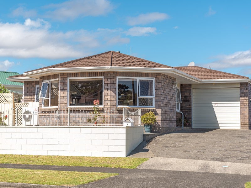6 Waharua Place, Tawhero, Whanganui - Carousel 1