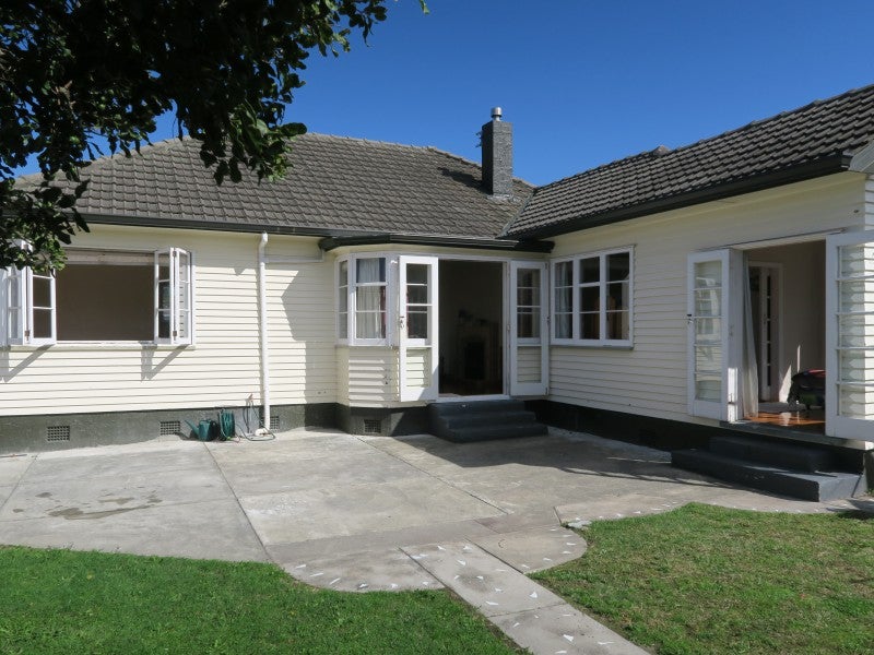 31 Centennial Crescent, Te Hapara, Gisborne - Carousel 1