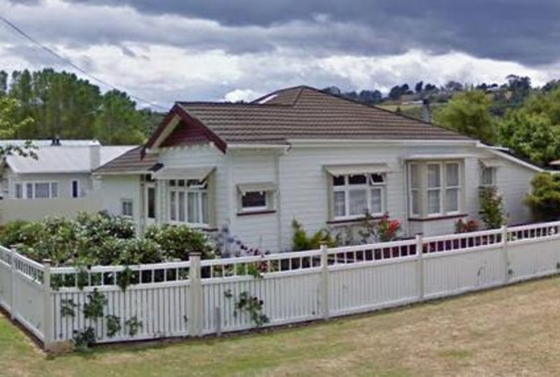 42 Field Street, Aramoho, Whanganui - Carousel 1