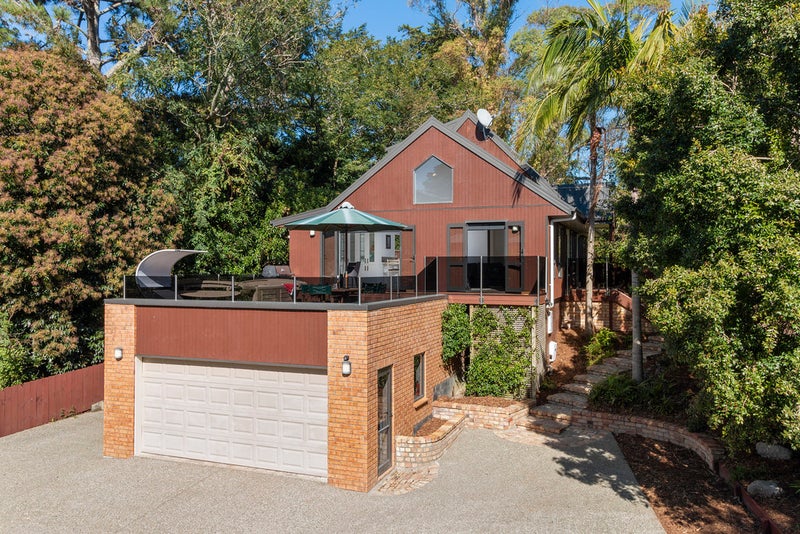 33A Cockle Bay Road, Cockle Bay, Auckland - Carousel 1