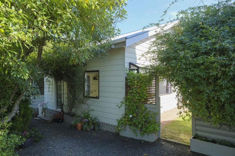 7 Huia Street, Saint Leonards, Dunedin - Carousel 2