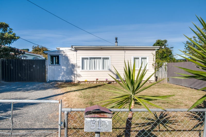 51 Gillies Crescent, Havelock North - Carousel 1