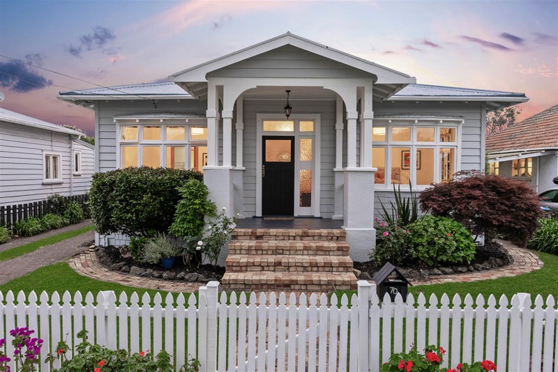 70 Gribblehirst Road, Sandringham, Auckland - Carousel 1