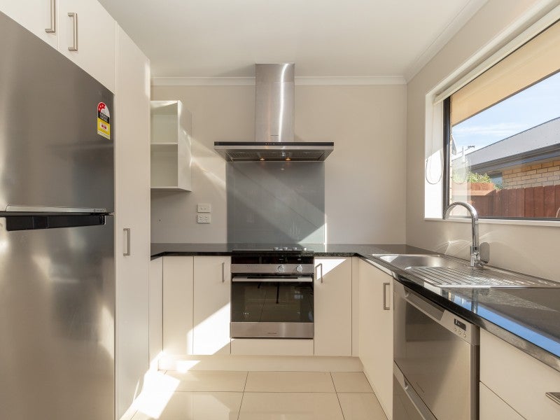 32 Neill Street, Hornby, Christchurch - Carousel 2