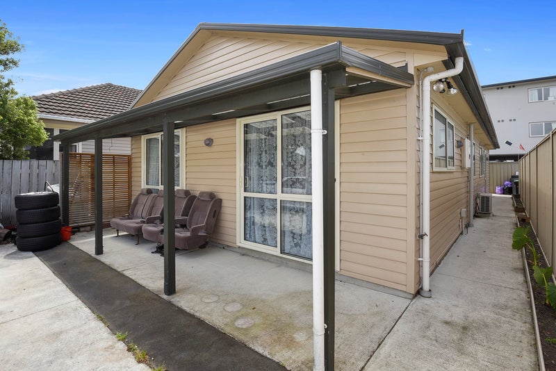 59 Charles Street, Waltham, Christchurch - Carousel 1