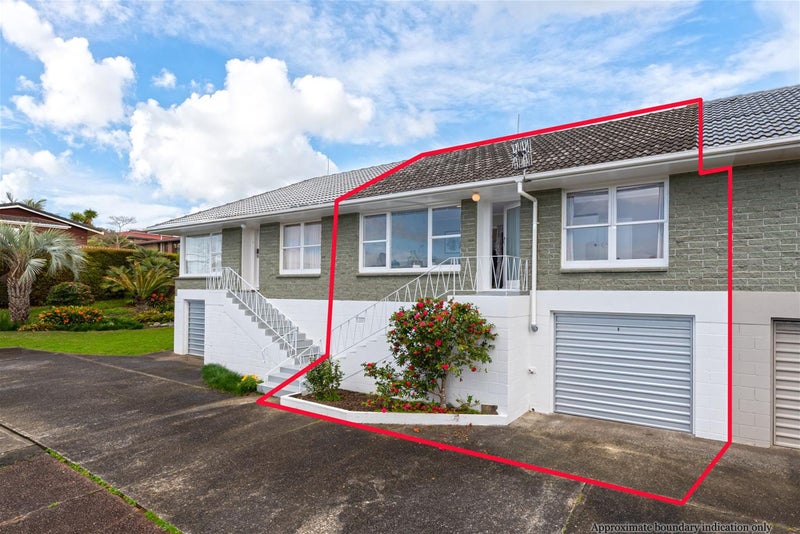2/8 East Coast Road, Milford, Auckland - Carousel 1