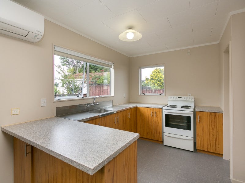 14D David Street, Westown, New Plymouth - Carousel 2