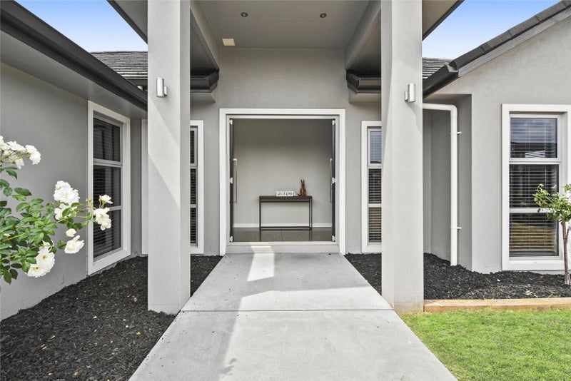 81 Roy Hilton Drive, Flagstaff, Hamilton - Carousel 2