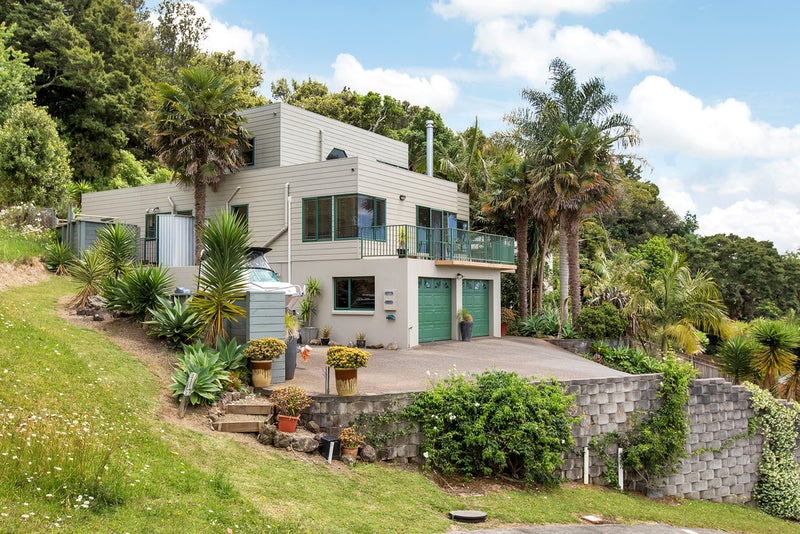 30 Magnolia Avenue, Kamo, Whangarei - Carousel 1