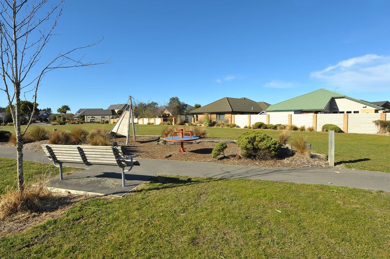 14 Belgrove Place, Parklands, Christchurch - Carousel 12