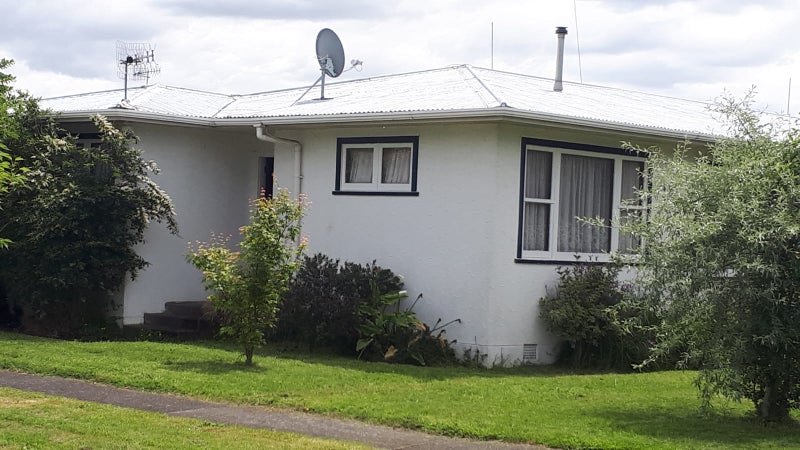 29 Paisley Street, Awapuni, Palmerston North - Carousel 1