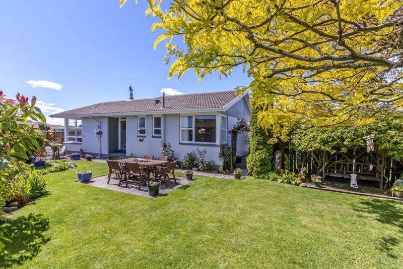 11 Karlaw Place, Parklands, Christchurch - Carousel 2