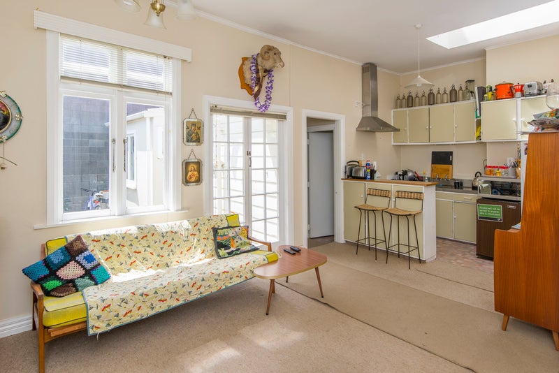 19 Newtown Avenue, Newtown, Wellington - Carousel 2