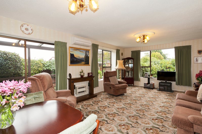 2/24 Solway Avenue, Ilam, Christchurch - Carousel 2