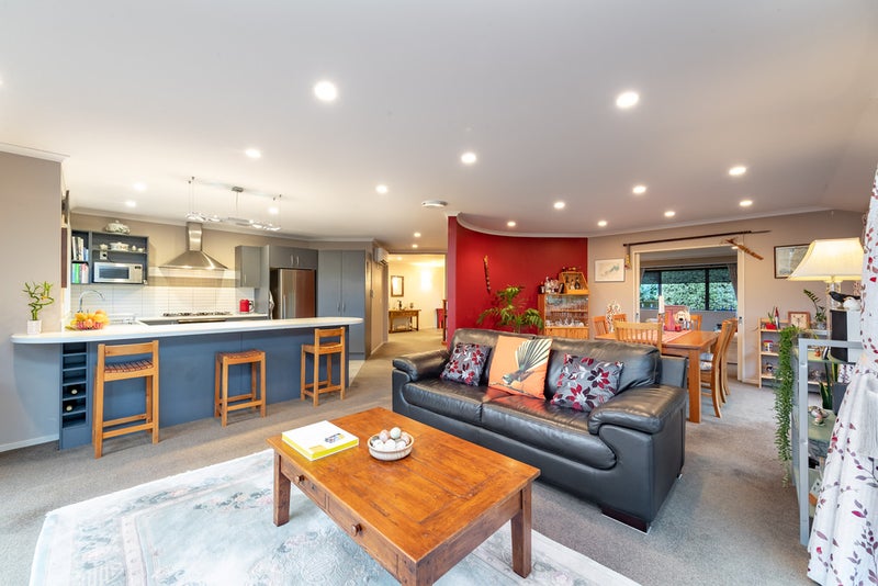 117 Kirton Drive, Riverstone Terraces, Upper Hutt - Carousel 2