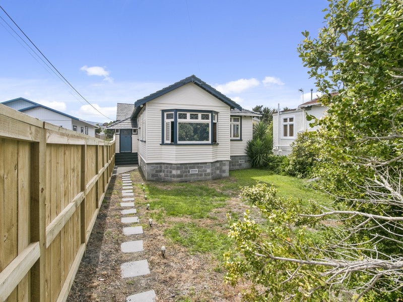 45 Heretaunga Street, Petone, Lower Hutt - Carousel 17