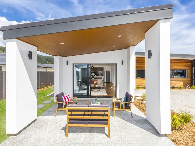 6 Kerrigan Crescent, Trentham, Upper Hutt - Carousel 2