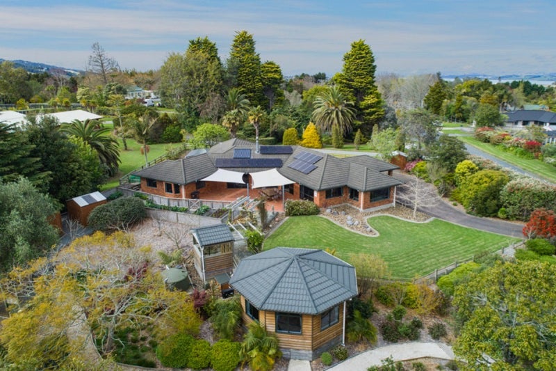 5 Tawhai Place, Parahaki, Whangarei - Carousel 2