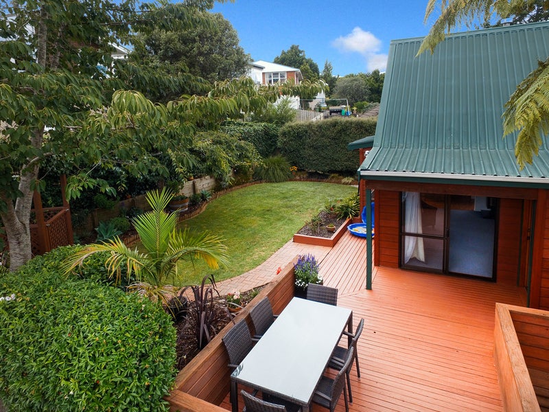 2/21 Castaing Crescent, Te Atatū South, Auckland - Carousel 2