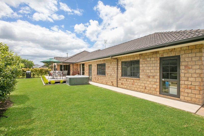 31 MONUMENT ROAD, Clevedon, Auckland - Carousel 26