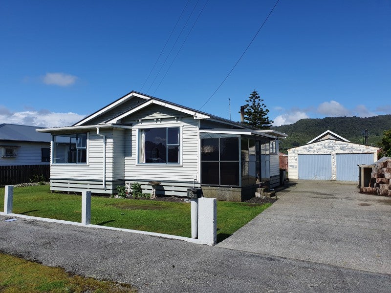 85 Blake Street, Blaketown, Greymouth - Carousel 14