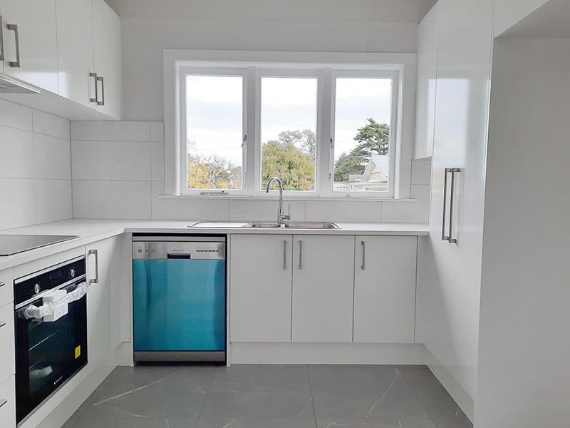 70 Namata Road, One Tree Hill, Auckland - Carousel 2