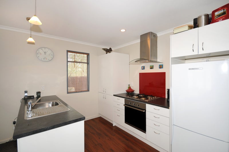 61 Dunns Avenue, The Pines Beach, The Pines Beach - Carousel 2