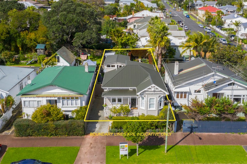 82 Williamson Avenue, Grey Lynn, Auckland - Carousel 1
