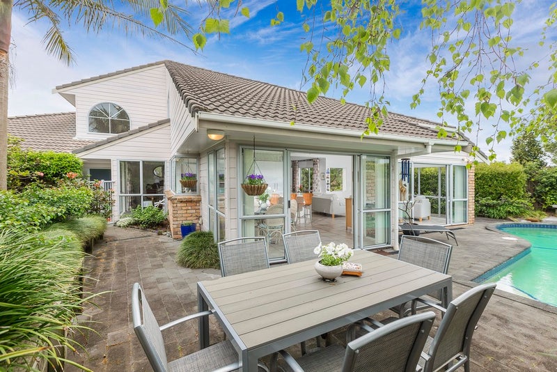 12 Panapa Drive, Saint Johns, Auckland - Carousel 1