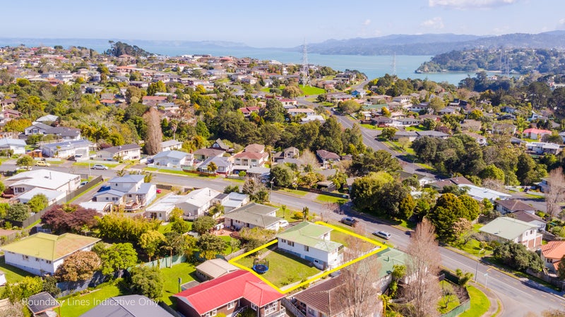 40 Commodore Drive, Lynfield, Auckland - Carousel 1