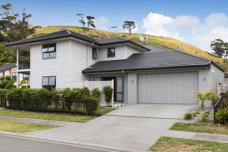 9 Tauoma Crescent, Stonefields, Auckland - Carousel 1