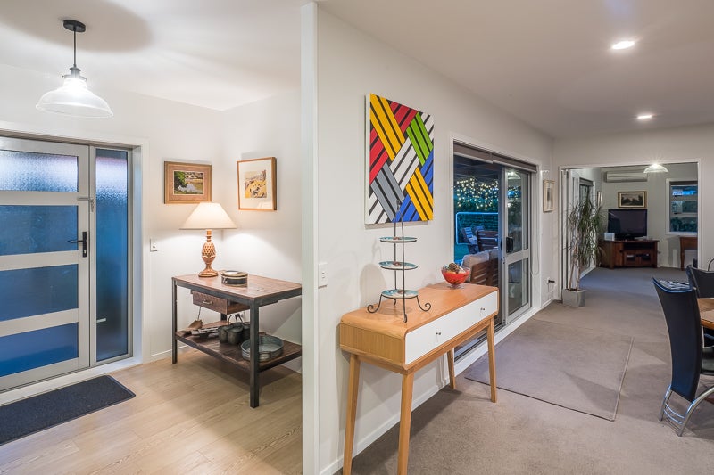 38 Hillcrest Road, Raumati Beach, Paraparaumu - Carousel 2