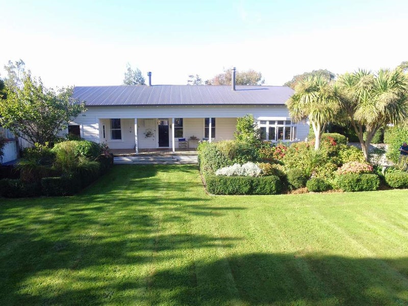 412 Aranui Road, Palmerston North - Carousel 2