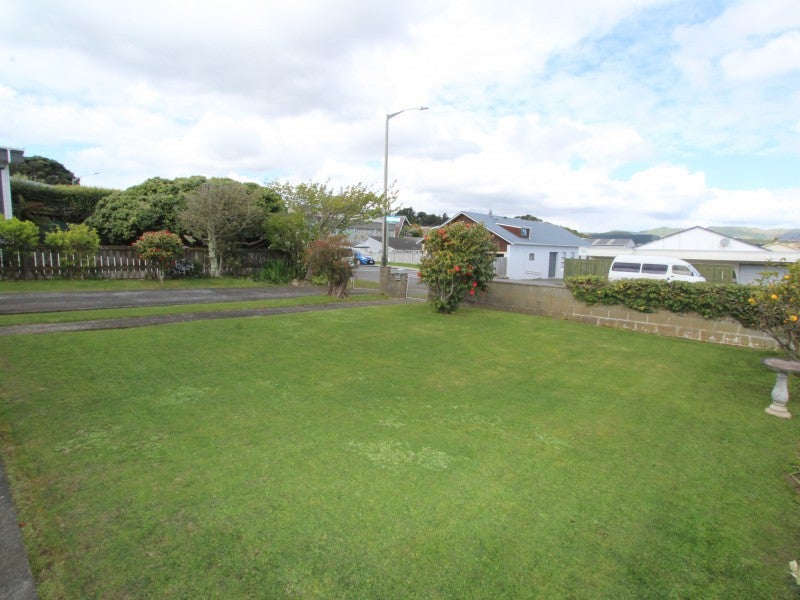 42 Kapiti Crescent, Titahi Bay, Porirua - Carousel 23