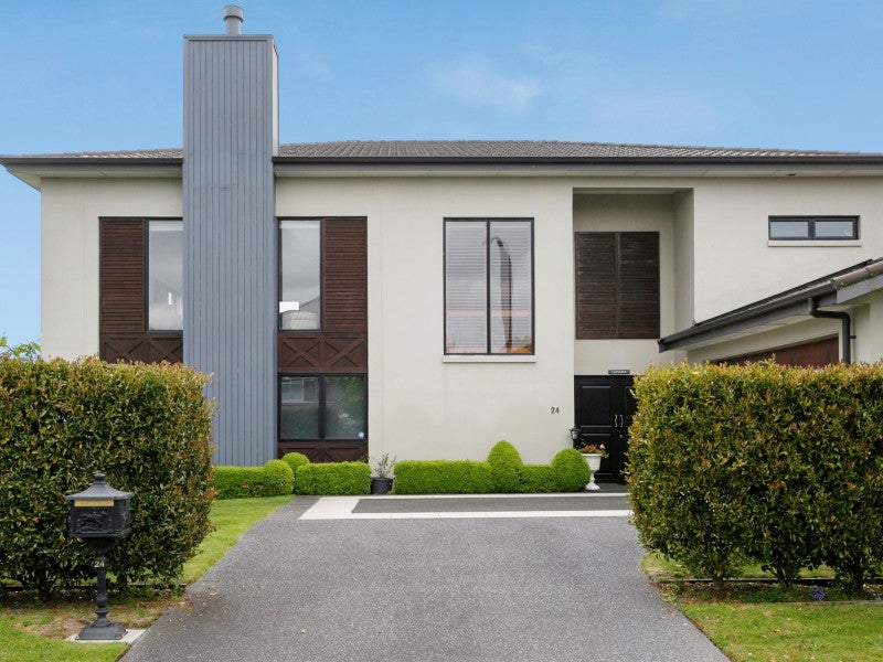24 Chateau Crescent, Rangatira Park, Taupo - Carousel 1