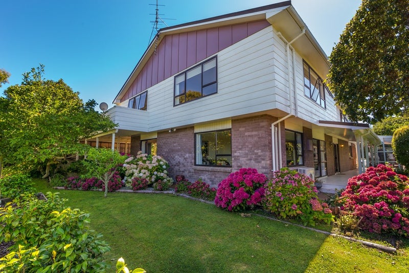 65 Belmont Terrace, Belmont, Lower Hutt - Carousel 1