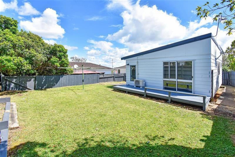 10 Massine Place, Randwick Park, Auckland - Carousel 17