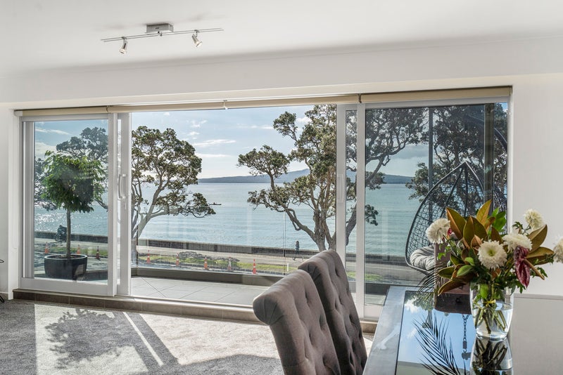 2/205 Tamaki Drive, Kohimarama, Auckland - Carousel 1