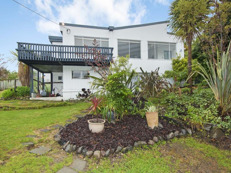 43 Normandale Road, Normandale, Lower Hutt - Carousel 2