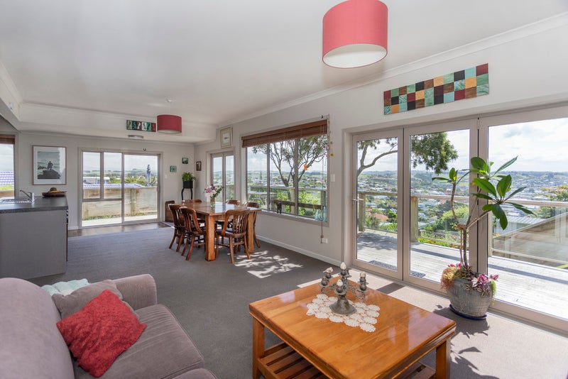 12 Tamar Street, South Hill, Oamaru - Carousel 2