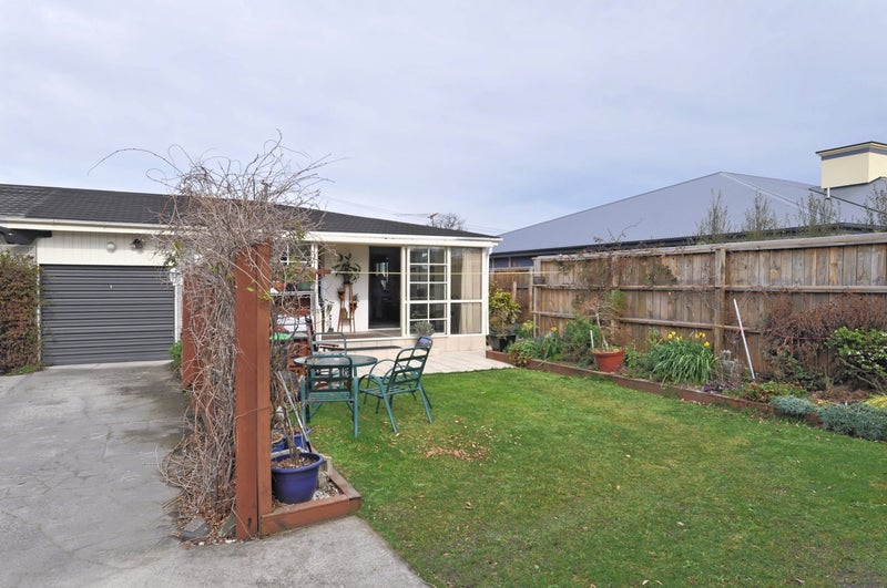 2/11 Player Place, Shirley, Christchurch - Carousel 9