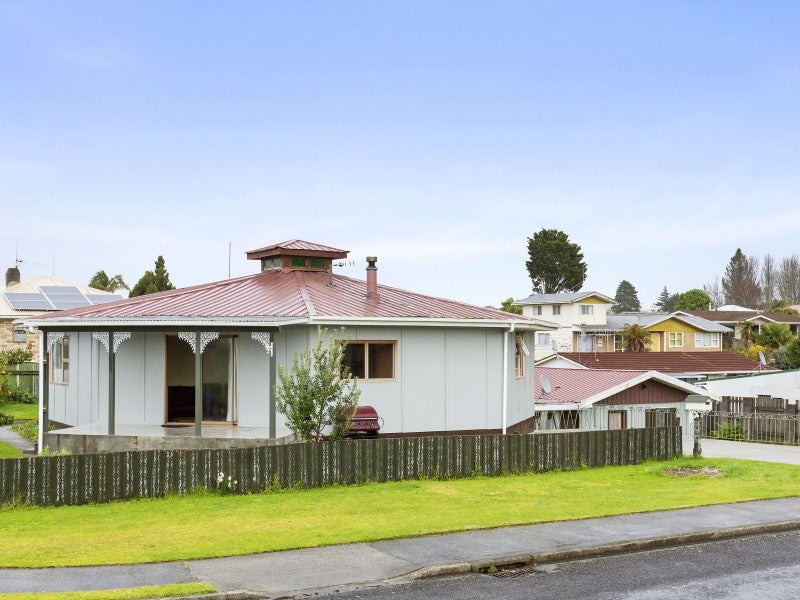 30 Hall Road, Te Puke - Carousel 1