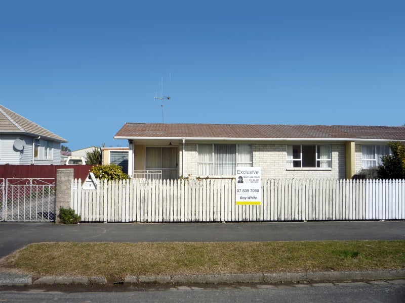 2B Slim Street, Bader, Hamilton - Carousel 2