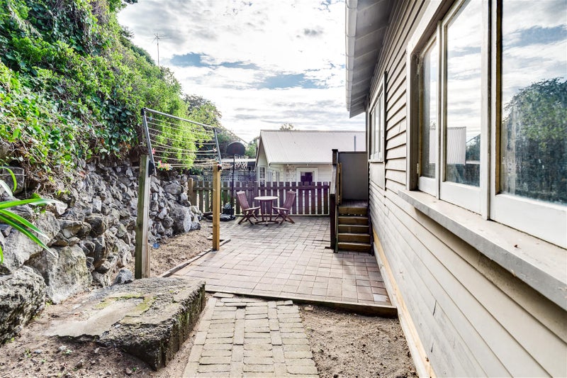 126A Shakespeare Road, Bluff Hill, Napier - Carousel 14