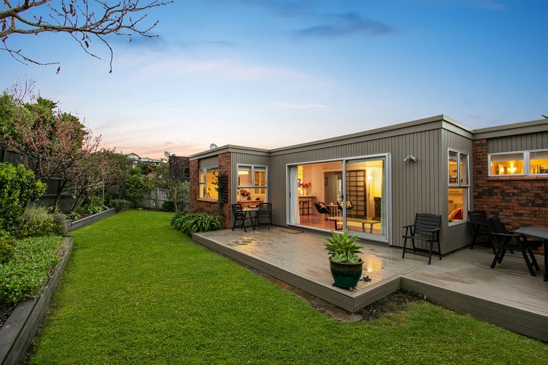 11A Comins Crescent, Mission Bay, Auckland - Carousel 1