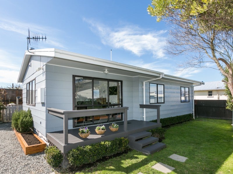 3/910 Clive Street, Akina, Hastings - Carousel 1