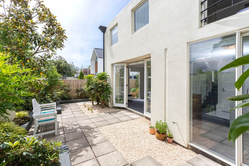 3/16 Exeter Street, Merivale, Christchurch - Carousel 1