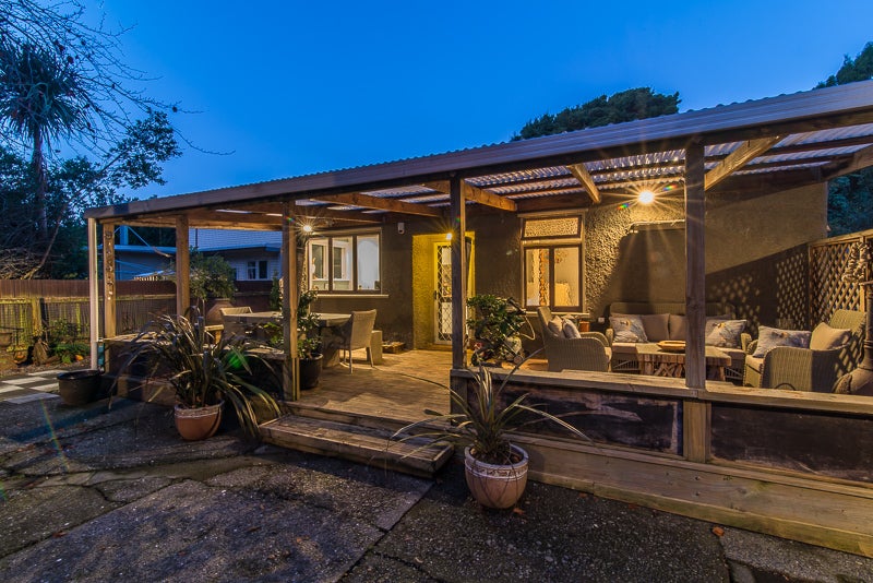 40 Tennis Court Road, Raumati South, Paraparaumu - Carousel 2