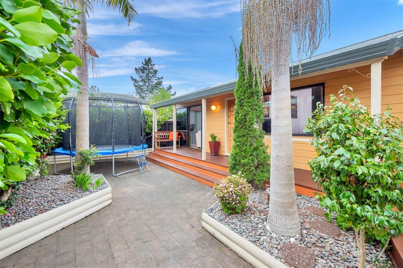 1/11 Seine Road, Forrest Hill, Auckland - Carousel 2
