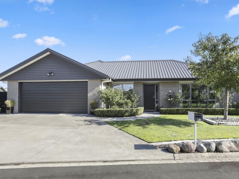 14 Wentworth Lane, Waiwhakaiho, New Plymouth - Carousel 1